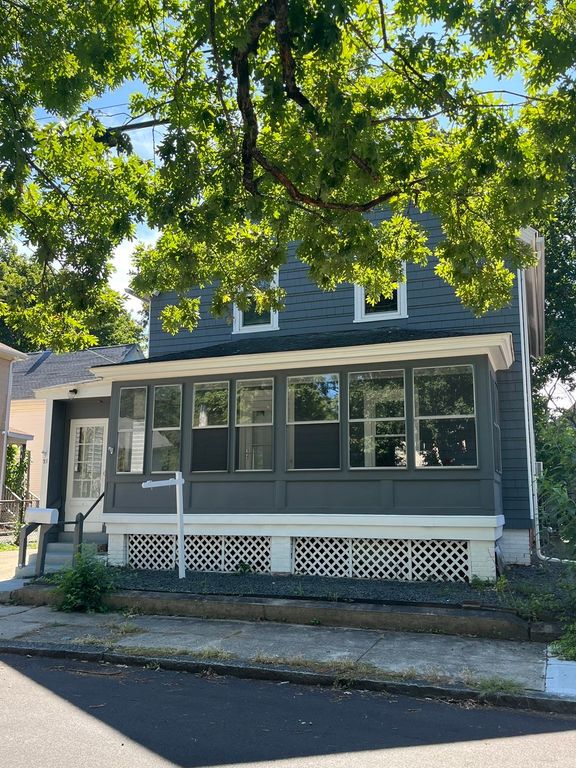 21 Bicknell St, Attleboro, MA 02703
