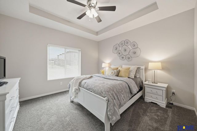 2900 Kings Corner Drive, Lincoln, NE 68516