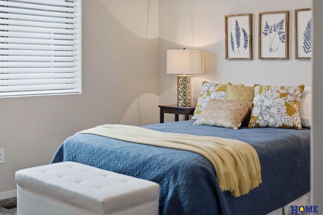 2900 Kings Corner Drive, Lincoln, NE 68516