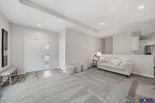 2900 Kings Corner Drive, Lincoln, NE 68516