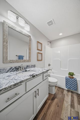 2900 Kings Corner Drive, Lincoln, NE 68516