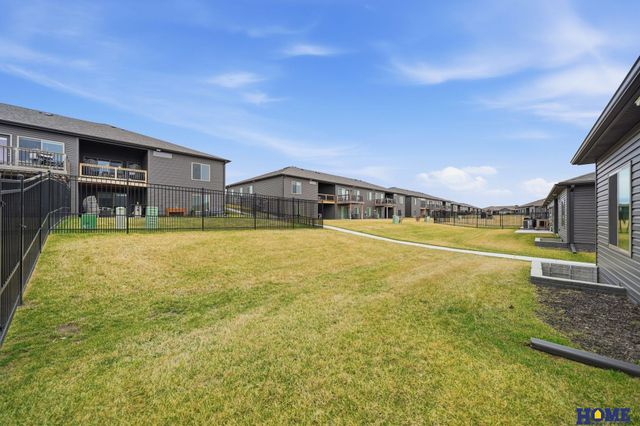 2900 Kings Corner Drive, Lincoln, NE 68516