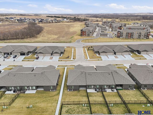 2900 Kings Corner Drive, Lincoln, NE 68516