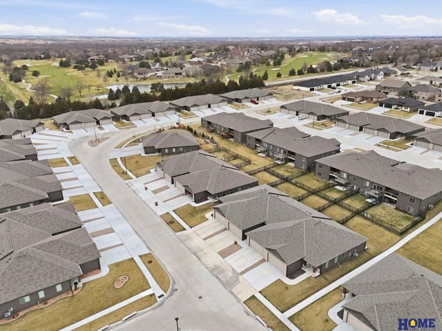 2900 Kings Corner Drive, Lincoln, NE 68516