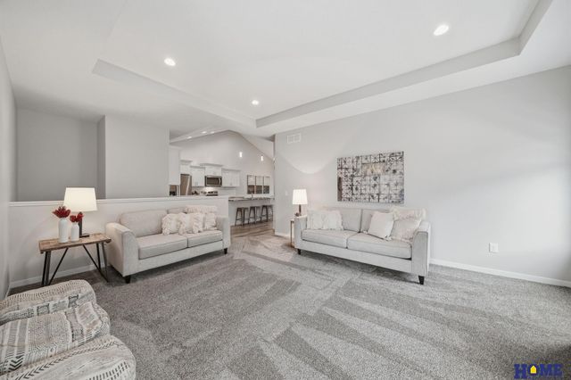 2900 Kings Corner Drive, Lincoln, NE 68516