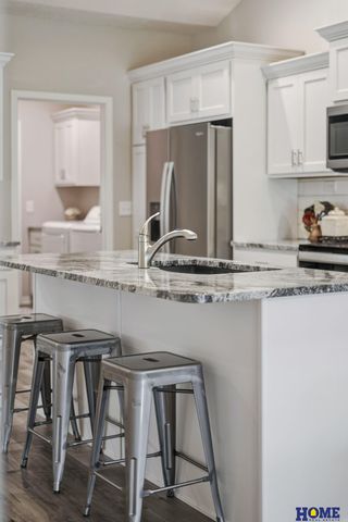 2900 Kings Corner Drive, Lincoln, NE 68516