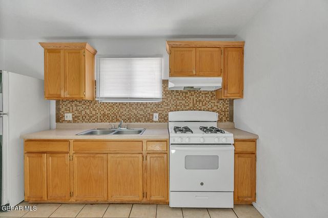 11042 MORNING DEW Court, El Paso, TX 79936