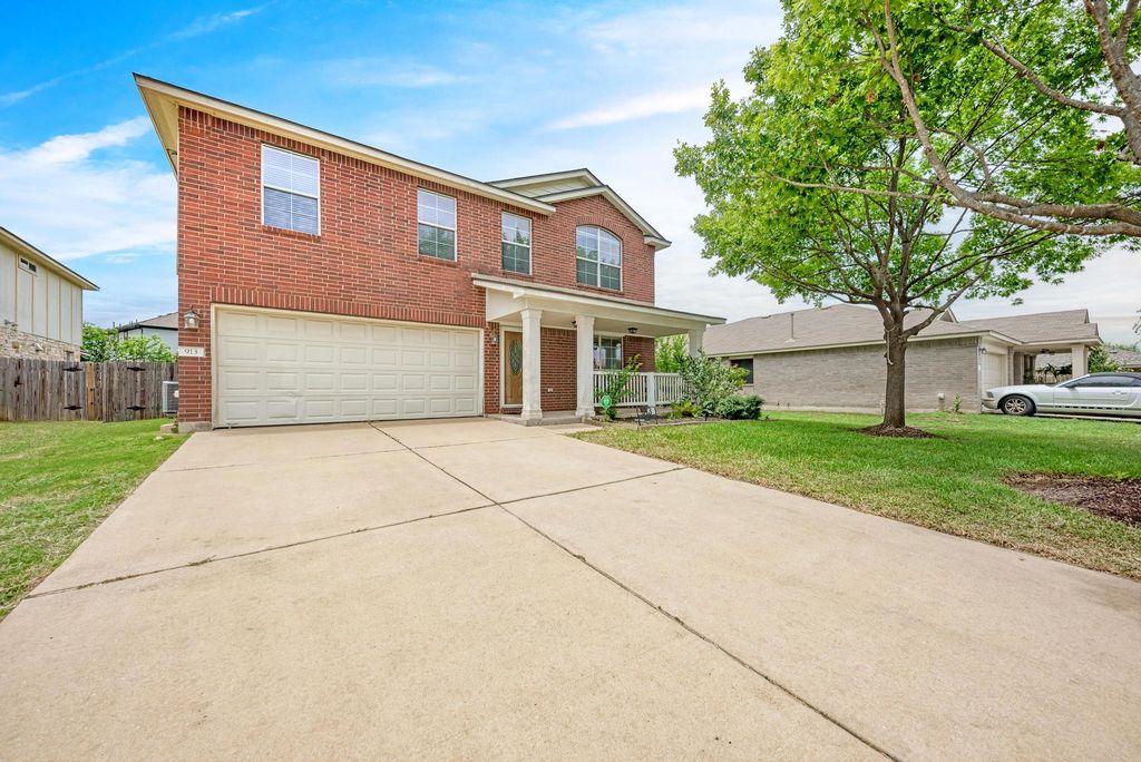 913 Whitley DR, Leander, TX 78641