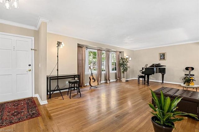 1106 McDowell Drive, Greensboro, NC 27408