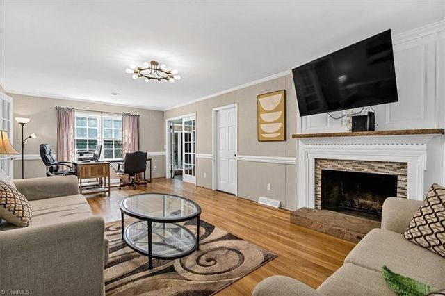 1106 McDowell Drive, Greensboro, NC 27408
