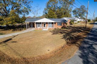 2506 Henry Avenue, Newberry, SC 29108
