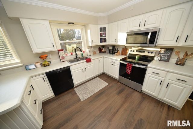 17 HIGHLAND Place, Mt Vernon, IL 62864