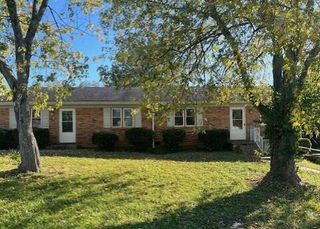 104-106 E Jefferson Avenue, Danville, KY 40422