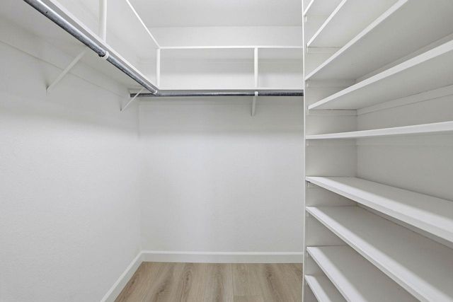 765 San Antonio Road 48, Palo Alto, CA 94303