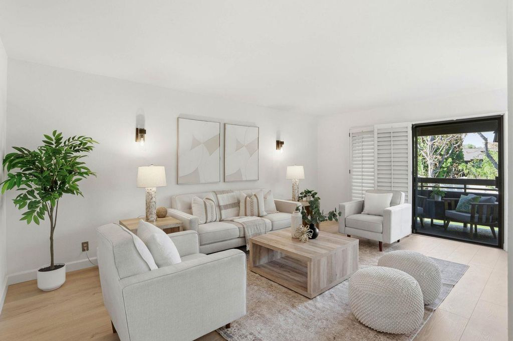 765 San Antonio Road 48, Palo Alto, CA 94303