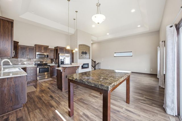 928 41st Avenue S, Moorhead, MN 56560