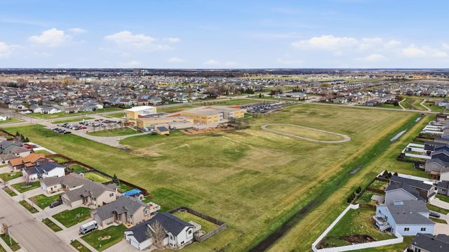 928 41st Avenue S, Moorhead, MN 56560