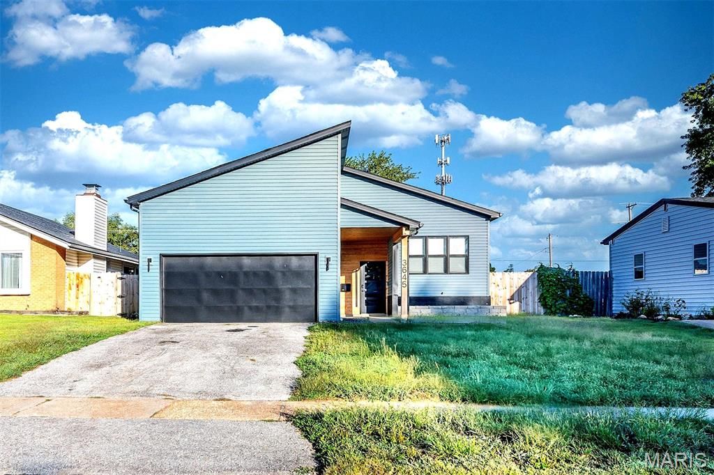 3645 Woodman Drive, Florissant, MO 63031