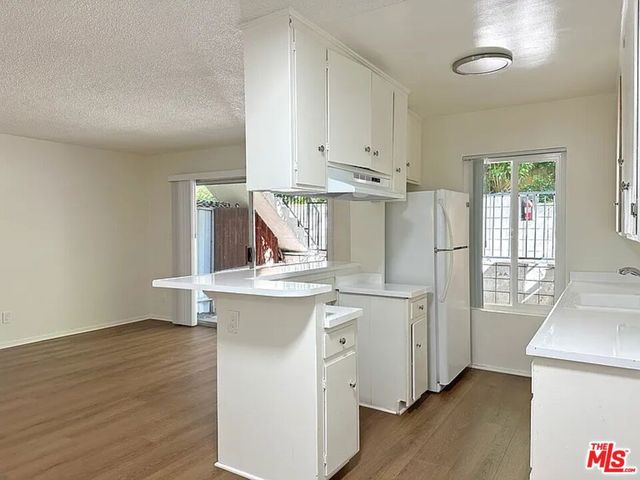 2034 Holly Drive, Los Angeles, CA 90068