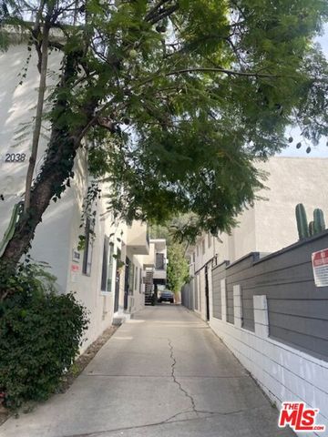 2034 Holly Drive, Los Angeles, CA 90068