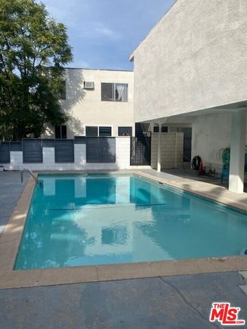 2034 Holly Drive, Los Angeles, CA 90068