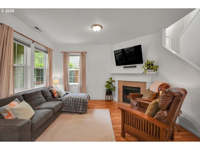 18915 ROSE Rd, Oregon City, OR 97045