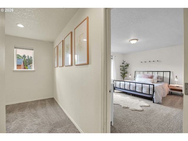 18915 ROSE Rd, Oregon City, OR 97045