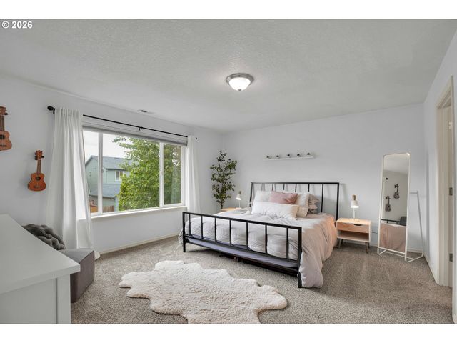 18915 ROSE Rd, Oregon City, OR 97045