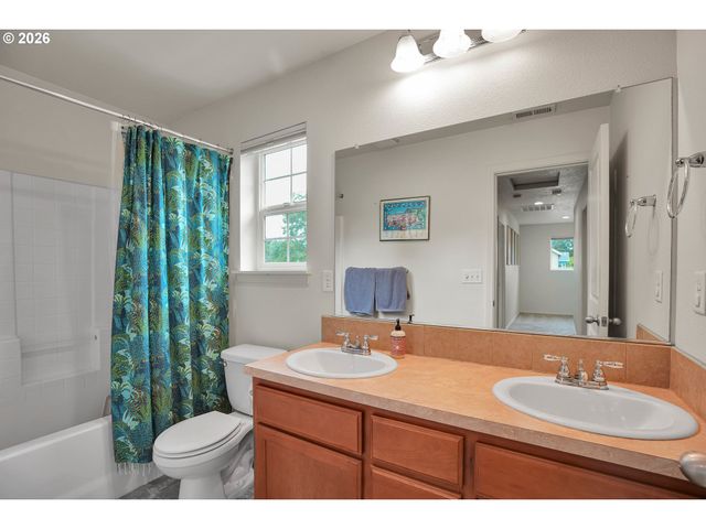 18915 ROSE Rd, Oregon City, OR 97045
