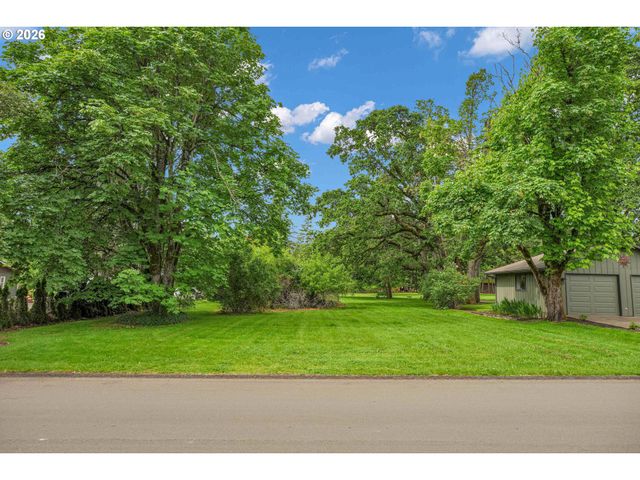 18915 ROSE Rd, Oregon City, OR 97045