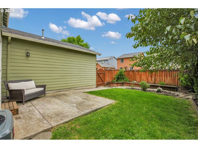 18915 ROSE Rd, Oregon City, OR 97045