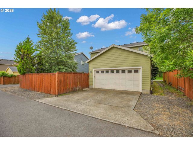 18915 ROSE Rd, Oregon City, OR 97045