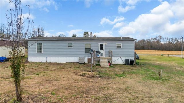 599 A B Frazier Rd, Smithville, TN 37166