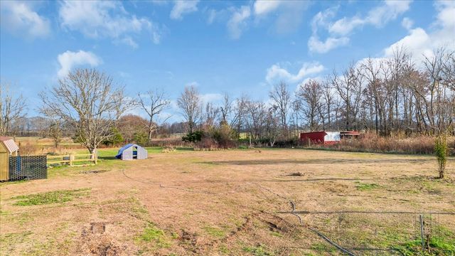 599 A B Frazier Rd, Smithville, TN 37166