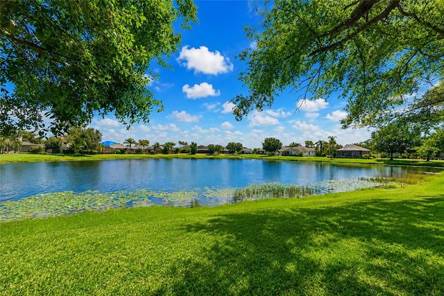 4930 NEWPORT NEWS CIRCLE, Bradenton, FL 34211