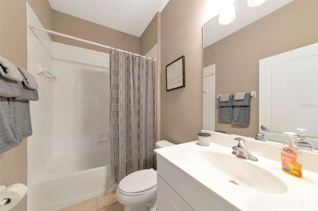 4930 NEWPORT NEWS CIRCLE, Bradenton, FL 34211