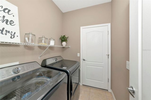 4930 NEWPORT NEWS CIRCLE, Bradenton, FL 34211