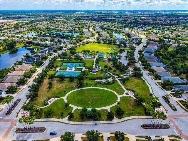 4930 NEWPORT NEWS CIRCLE, Bradenton, FL 34211