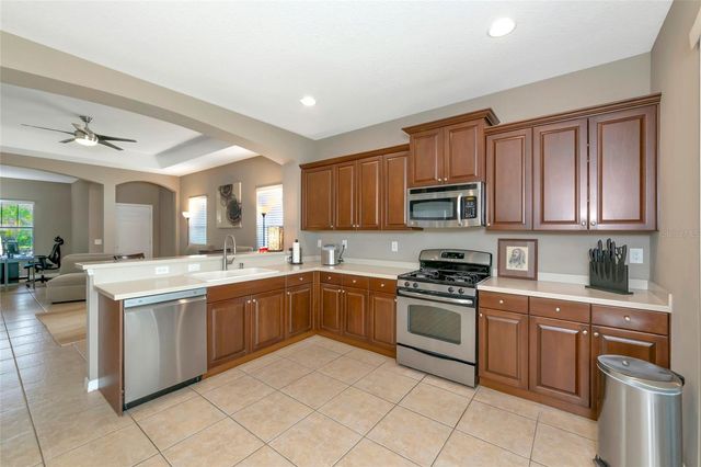 4930 NEWPORT NEWS CIRCLE, Bradenton, FL 34211