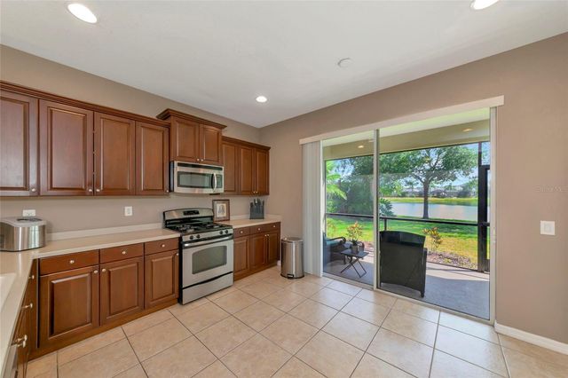 4930 NEWPORT NEWS CIRCLE, Bradenton, FL 34211