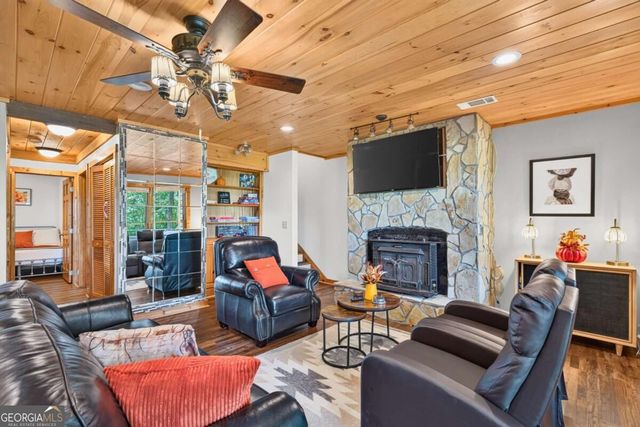 778 Walnut Mountain Road, Ellijay, GA 30536