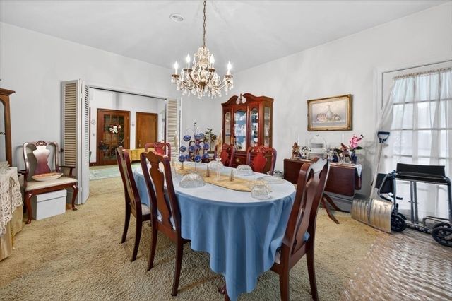 1800 Robeson St, Fall River, MA 02720