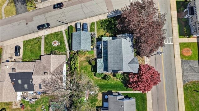 1800 Robeson St, Fall River, MA 02720