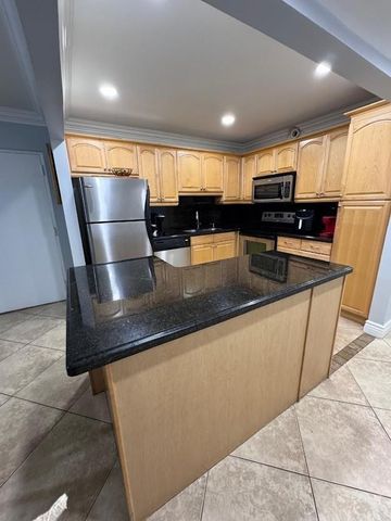 700 SE 2nd Avenue 409, Deerfield Beach, FL 33441
