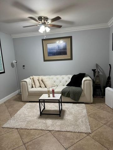 700 SE 2nd Avenue 409, Deerfield Beach, FL 33441