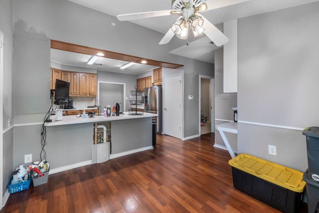1707 Woodridge Circle, Arlington, TX 76013