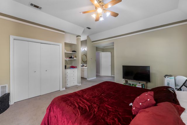 1707 Woodridge Circle, Arlington, TX 76013