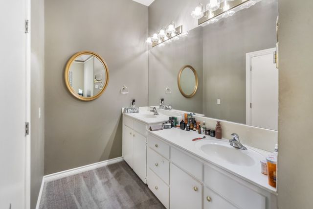 1707 Woodridge Circle, Arlington, TX 76013
