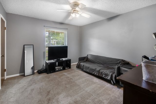 1707 Woodridge Circle, Arlington, TX 76013