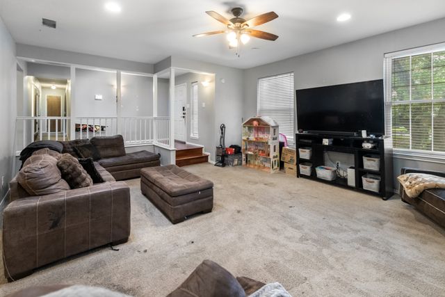 1707 Woodridge Circle, Arlington, TX 76013